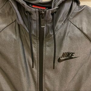 Nike grey and black wind breaker
